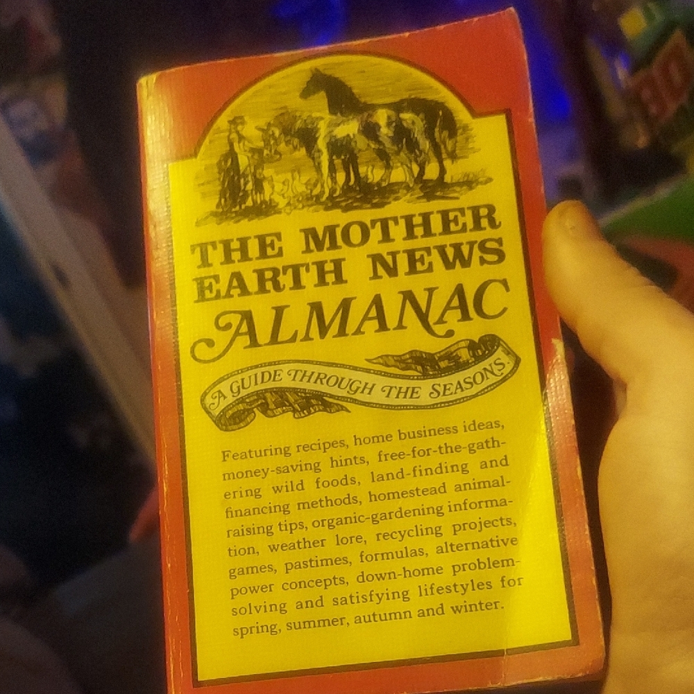 Cool Vintage Book Find. 1973 Mother Earth News Almanac. Over 50 Years Old.